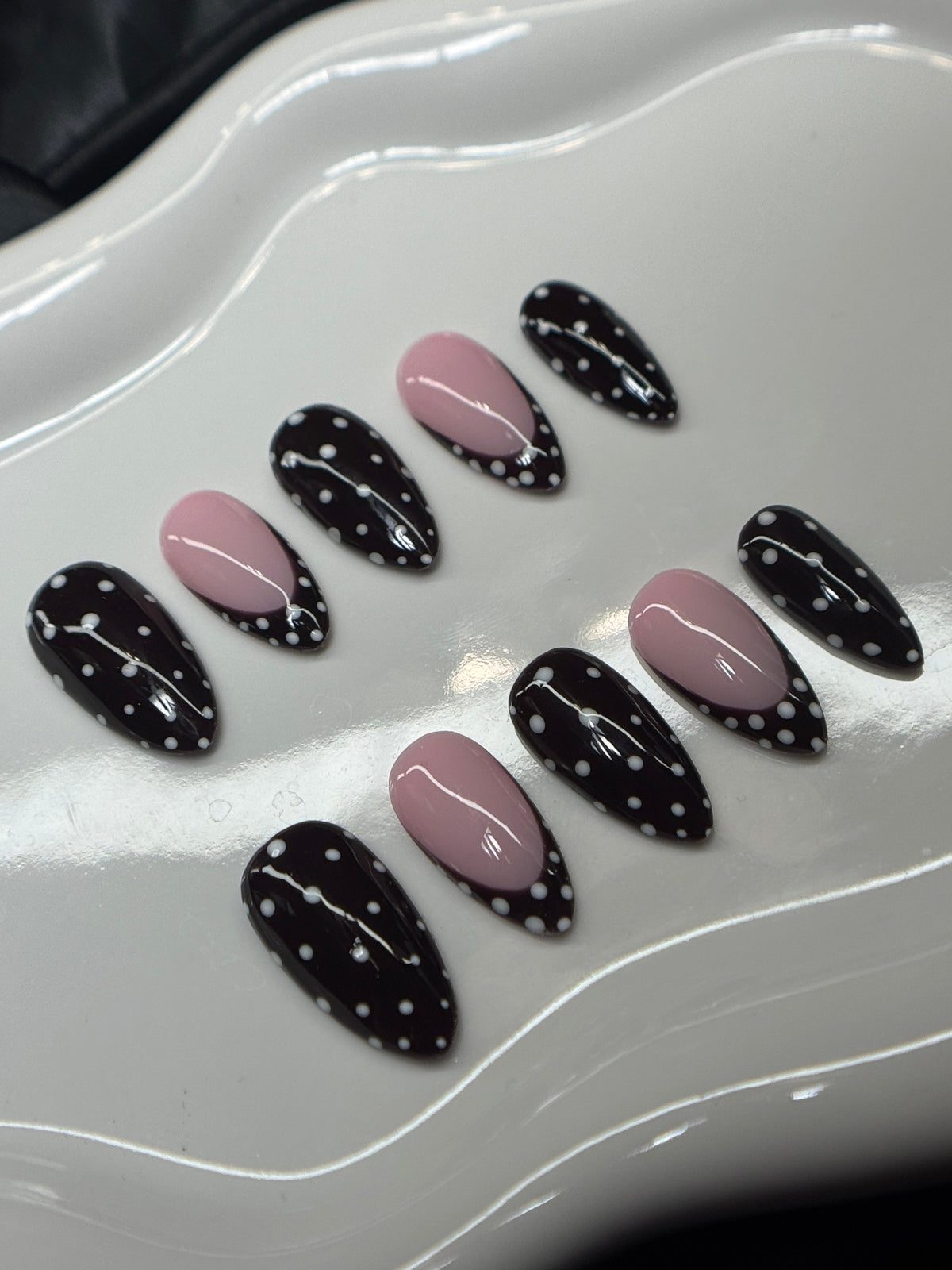 Dainty Dot